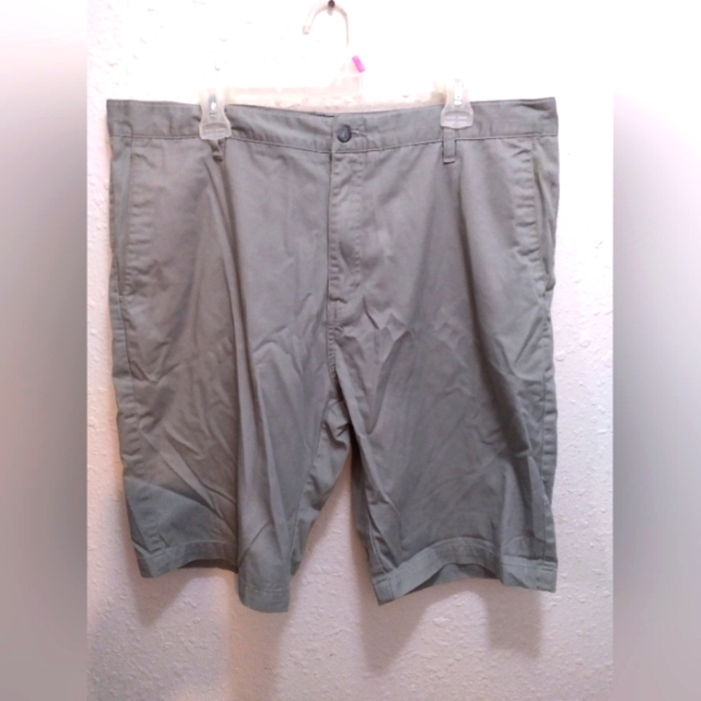 Volcom walking shorts